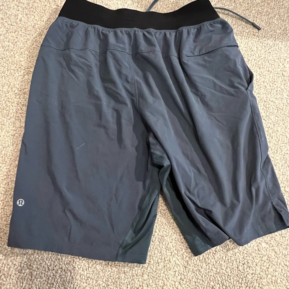 Men’s lululemon shorts, size M - Picture 2 of 2